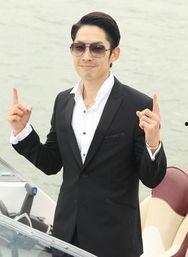 吴建豪个人资料年龄,岁月如歌，魅力依旧的华语巨星